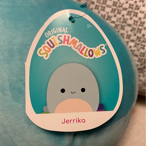 Jerrika Rainbow Octopus 8” Squishmallow - Picture 5 of 5